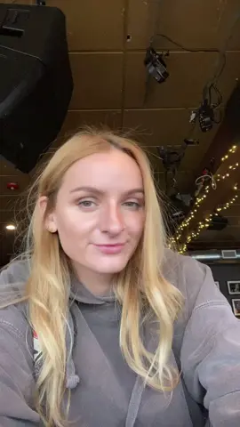 #FreezeFramePhoto stop i don’t know how to take myself seriously