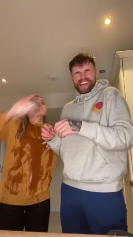 PEEKABOO 😂😂😂😂 @nathanby123