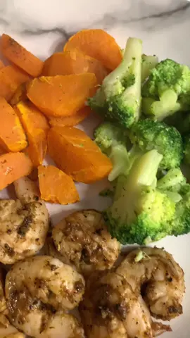 Jerk shrimp #mealprep #dietfood #under500calories #weightlosstips #easymealprep #jerk #shrimp