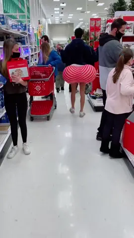 Target run 😅 (ig-etiennenajman) #fyp #twerk