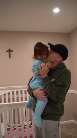 Is it really your cumpleaños if your parents don’t wake you up first thing in the morning with #lasmananitas #mexican #mexicantraditions