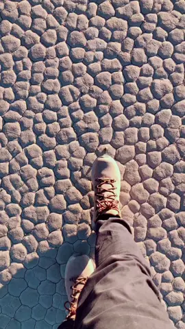The mysterious “moving rocks” in Death Valley! Worth the crazy drive out to this place! #goodinc #deathvalley #california