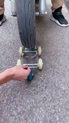 Electric car booster,very convenient when the tires are flat#fyp #foryou #lifetip #LifeHack #artifact #usefull