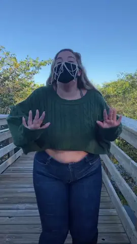 Make it clap! #HappyHolidays #coldweather #dance #fyp mask from @honeiibeth