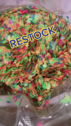 Link in bio. #itsybitsyglitter #redin #resinart #HappyHolidays #12daysofchristmas