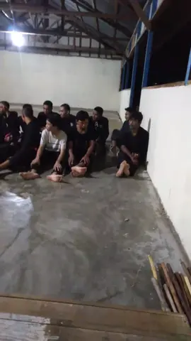jgan pernah jadi oknum untuk memecah belah / membeda bedakan kami ....PSTH tetap satu untuk selama lamanya
