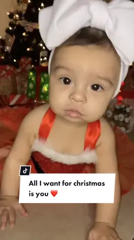 The best gift is you ❤️ #alliwantforchristmas #HappyHolidays