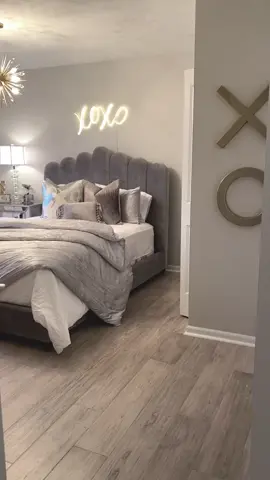 Teen Bedroom Tour I designed for my daughter. #homedecorating #homedecoratingideas #howto #RoomTour