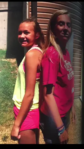 #greenscreen i wanted to do this trend with videos of us BUT I CAN’T FIND THEM @kaciebutalsokathryn see you friday hehe