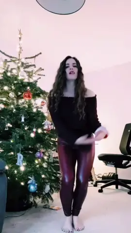 Christmas 🎄 😍 #leather #redleatherpants #christmas #latexleggings #latex #leatherpants #fyp