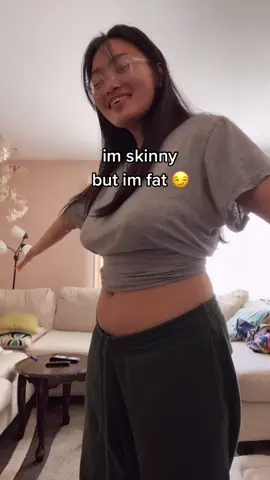 both are gorgeous:) #bodypositivity #foryou #asian #xyzbca