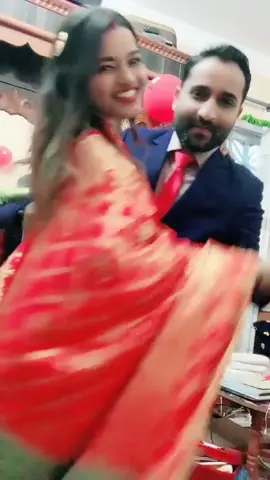 श्रीमतीज्युको आग्रहमा अर्को नया टिकटक बनाइयो है साथीहरु !  @nisha.karki2 💕 #foryou #couples #newlymarried #nepalisongs
