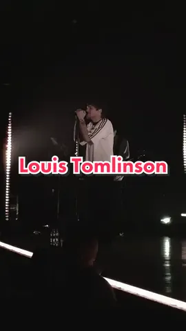 two of us 👼🏼💔 #louistomlinson #луитомлинсон