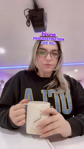 I mean come on! We all have those lazy days🤷🏼‍♀️ #tiktok #predent