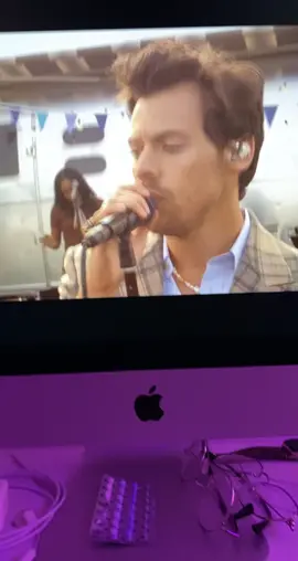 WHAT #CancelTheNoise #UpTheBeat #holidaycrafts #harrystyles #harrystylesvids #jingleball #iheart #fyp #foryoupage