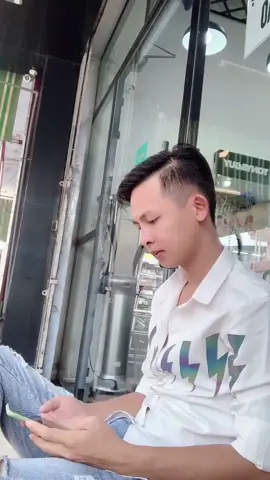 Ngồi kế bên mà hong thấy 🙄 #foryou #xuhuong