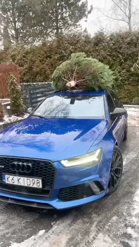 Najszybsza choinka w mieście 🎄😄 #christmas #wielkieodliczanie #viral #audi #rs6 #świątecznehity