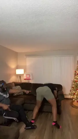 Performances for bae be like 😂😭 #foryoupage #fyp #HolidayDecor #RaisedBy