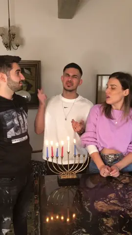 זה שתמיד מגזים במעוז צור 😂 @yawniy @noy_eisen @harelasaff #xl_israel #חנוכה  #חנוכה2020 #happyhanukkah #hannukah #חגשמח