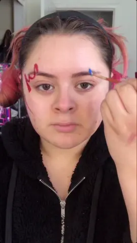 Hehe she learned how to do transitions 🥰❤️#snowmiser #heatmiser #snowmiserheatmiser #heatmiserandsnowmiser #xmasmakeup #colorfulmakeup