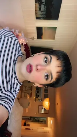 Peep the Christmas tree #TheProm #MakeItVogue #MONCLERBUBBLEUP #GoodMorning #bisexual #bodypositivity #selflove