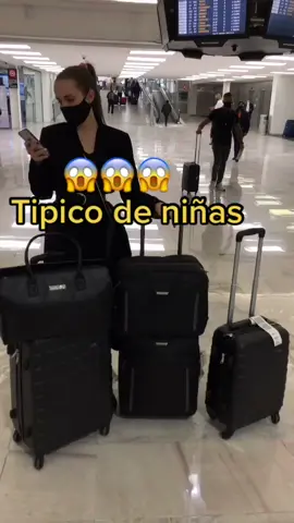 Tipico de niñas en los viajes  😱 @kimmigneault P. D. Renunció a su trabajo y se muda a Mexico 🇲🇽🇨🇦
