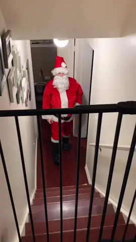 We are horrible parents 😂😂😂 #OhNo #ohnonononoo #santafail #foryou #foryoupage #dontletthisflop #scarredforlife #christmas2020