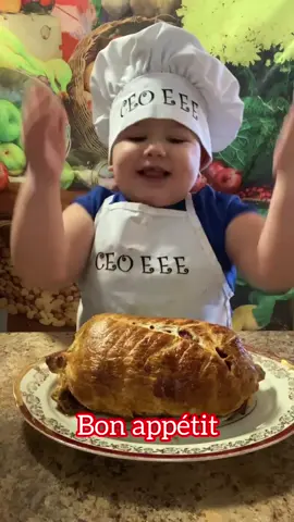 ￼Beef Wellington Tag Gordon Ramsay 🥰￼ #bountyreacts #bountypartner #foryoupage #eee #christmasdinner #ramsayreacts #fyp #beefwellington #bounty
