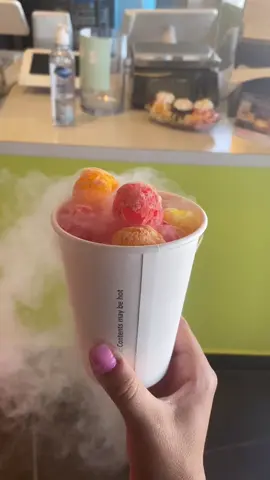 DRAGONS BREATH IN FL 🐉💨 #foodieeats #fortlauderdalebeach #fortlauderdalefoodies #foodieeats #dryice #uniquefood #Foodie #foodtiktokfood