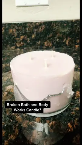 Broken Candle? No worries! How to fix a broken candle. #brokencandle #fixit #candlemaking #bathandbodyworks