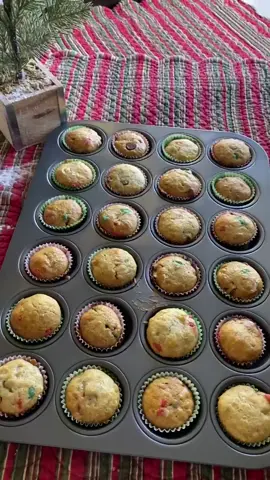 𝘊𝘩𝘳𝘪𝘴𝘵𝘮𝘢𝘴 𝘣𝘢𝘯𝘢𝘯𝘢 𝘮𝘶𝘧𝘧𝘪𝘯𝘴🎄🎁#baking COUNTDOWN: 9 days☃️❄️#christmas #foryou #holiday #fyp #snow #viral #foryoupage #new