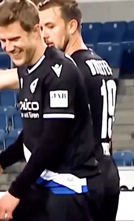 Expectation vs Really 🤣 #freekick #fcbarcelona #fcbayern #football #fy #fyp #marktwentyfive