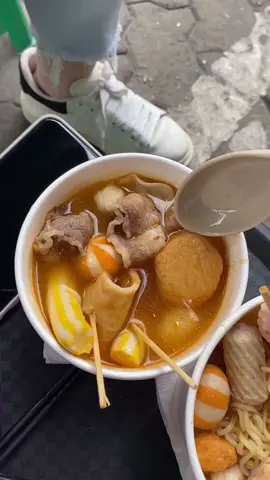 Lẩu cốc vừa rẻ vừa ngong, ai biết quán funny monkey này chắc đã đẻ rồi ý ... #littlequanzz