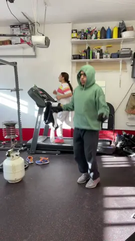 Fitness goals during Lockdown @mommazaid @bodmonzaid #foryoupage #Fitness #fyp #foryou