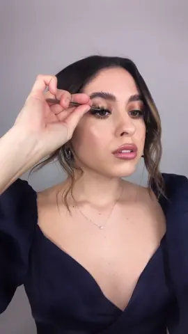 My fave lashes by @bellaglammlashes 💅🏼#Artmas #falselashes #falselashtutorial #glammakeup #motd