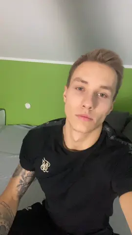 Lepiej w czapce czy bez? 🤔 #dc #dlaciebie #dlacb #foryou #christmas