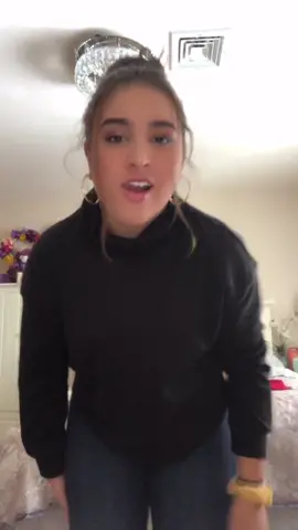 For reference I’m 5’5 she is 5’10...@nikkip0698