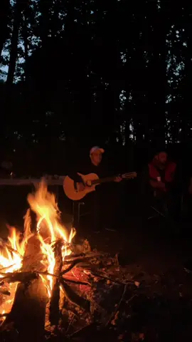 #рекомендации#твоикариеглаза#твоисладкиеуста#костер#отдых#гитара#гитарапесни#природа