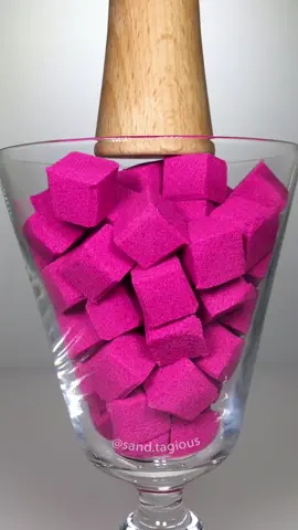 Drop & Squish #asmr #satisfying #kineticsand