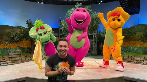 An icon and inspiration! #barney #barneythedinosaur #icon #iconic #90skids #dragqueen #babybop #fyp #foryourpage #universalstudios