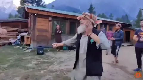 Rambo Chacha Dance on Karay Karay Song part 1 | Viral dance💕 #foryou #foryoupage  #chitral  #chitraliboy #gilgitbaltistan #gilgit  #gb #dance #dancer