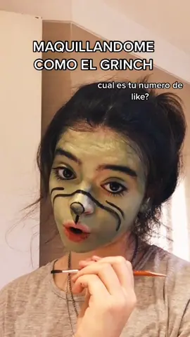 NO ME SÉ MAQUILLAR al menos lo intente 💚 ig:moritabritos FELIZ NAVIDAD✨ #moriactings #sketchsbymori #elgrinch #grinchchallenge #makeup #navidad