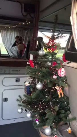ᗰEᖇᖇY ᑕᕼᖇIᔕTᗰᗩᔕ 🎄         #happy #holidays #van #vanlife