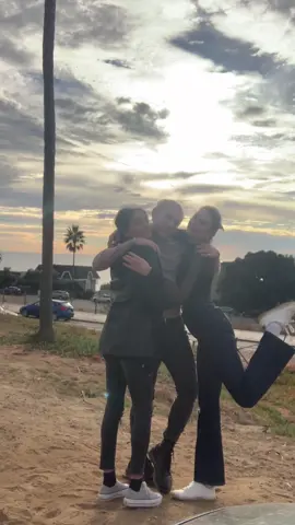 friends in carlsbad 🤍@gabbyrubbo