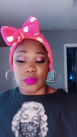 “I can’t talk right now.....I’m doing hot girl sh*%” 💅🏾 #hotgirlshit #fyp #makeupaddict #dallasmua #makeupjunkie #shaymechellecosmetics