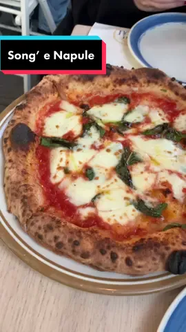 SPECTACULAR meal at Song’ e Napule NYC🔥 #nyfoodsharings #nycfood #greenwichvillage #manhattan #nyceats #foodbeast #feedfeed #italian #italianfood