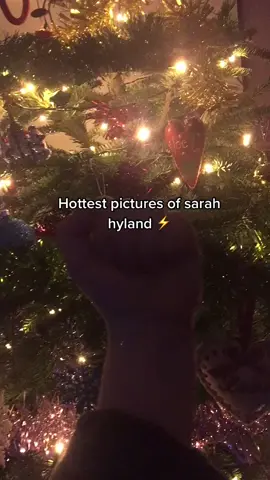 Reply to @lyricpython7961 Sarah hyland ⚡️ #fyp #foryou #foryoupage #sarahhyland #pictures