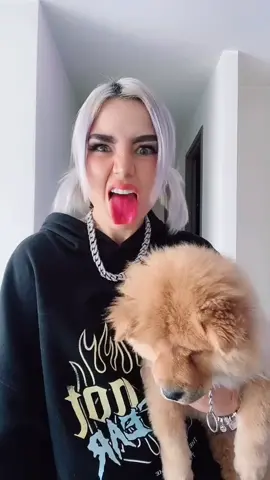 Mati no quiso sacar la lengua :(