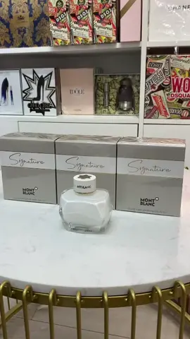 #VoiceEffects Montblanc Signature edp 90ml ( Nữ )Price : 1×××Thương hiệu : MontblancXuất xứ : PhápNăm phát hành : 2020