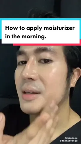 How to apply moisturizer in the morning. #moisturizer #skincare #antiaging #EduTok #fyp #foryou #retinol #niacinamide #learnontiktokph